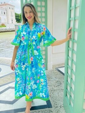 Isla Payal Cap Midi Dress, Small, EUC